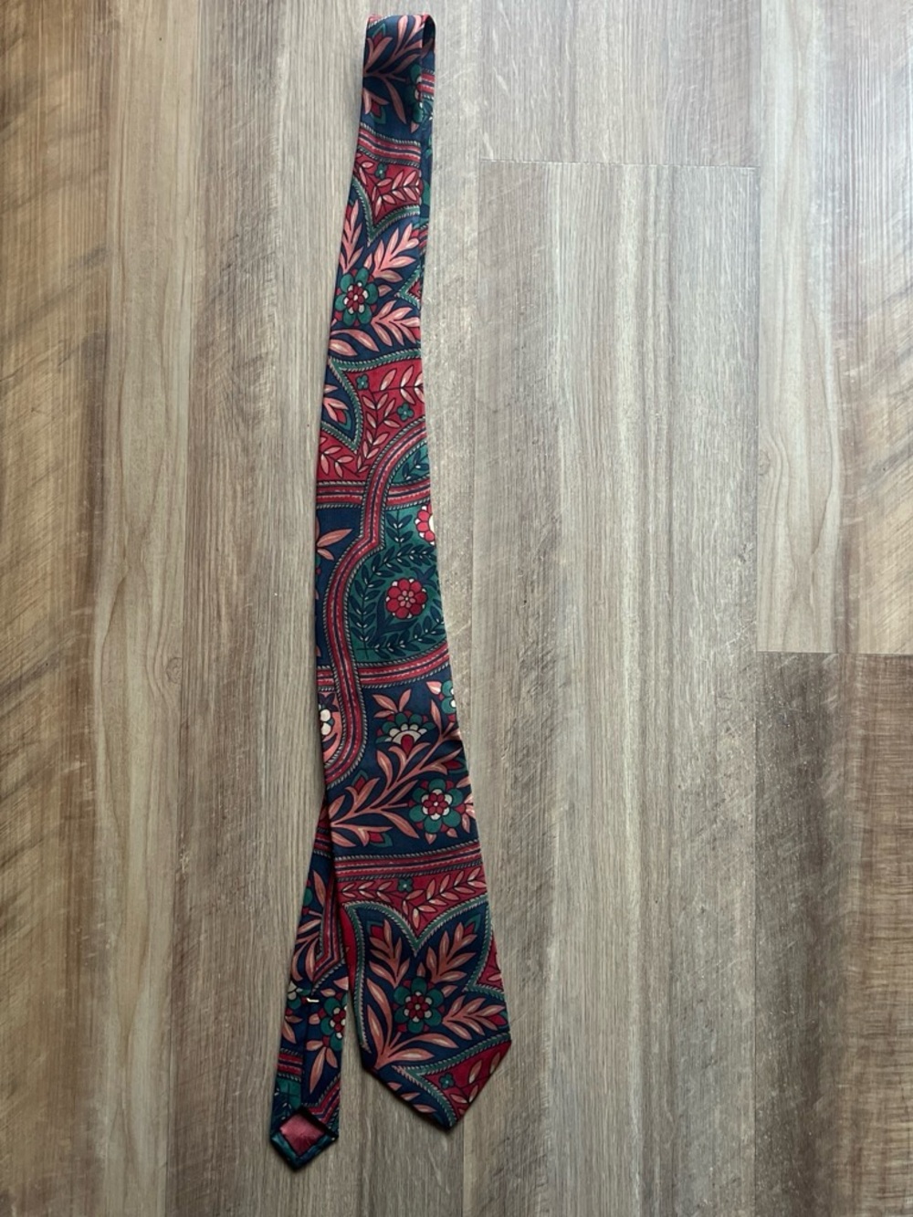 Mens 100% Silk Paisley Tie in Deep Red and Teal